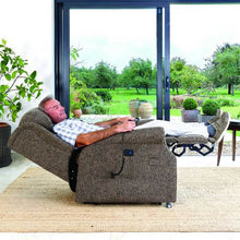 Load image into Gallery viewer, Mobility-World-Ltd-UK-Iconic-Cosi-Chair-Lateral-Back-Quad-Motor-Riser-Recliners-Lifestyle