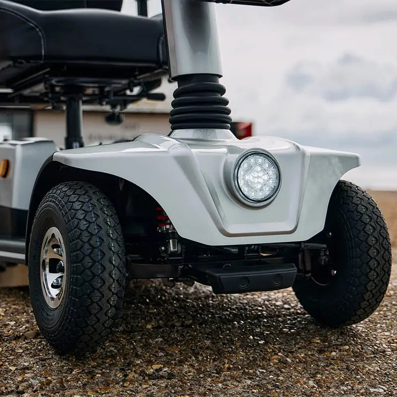 Experience effortless mobility with the eMove 4, an advanced pavement scooter crafted for maximum convenience. As part of our Essentials range, the eMove 4 easily dismantles into lightweight parts, making it simple to transport and store.
Powered by dependable SLA battery technology, it provides reliable performance on every trip. Designed to be sturdy yet budget-friendly, the eMove 4 is the ideal companion for daily journeys, offering an ideal blend of affordability, durability, and style.