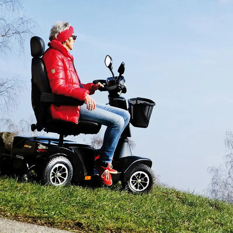 mobility_world_ltd_uk_sterling_S700_outdoor_8_mph_mobility_scooter_lifestyle