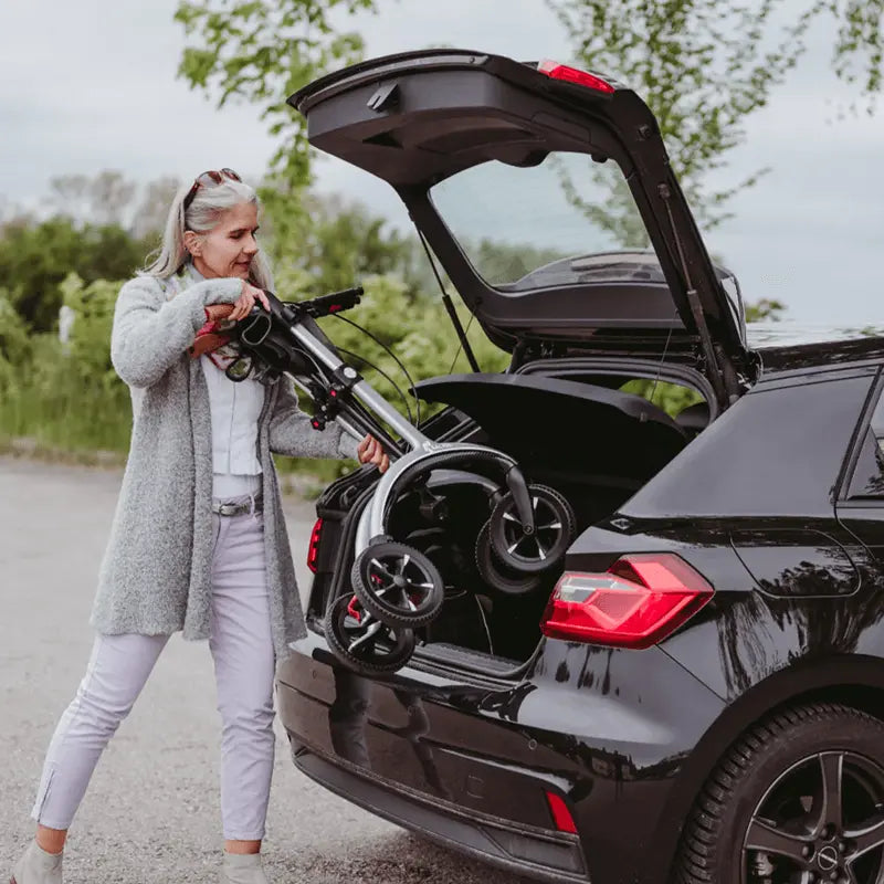 Mobility-World-Ltd-UK-Saljol-Carbon-Rollator-Walker-Lifestyle