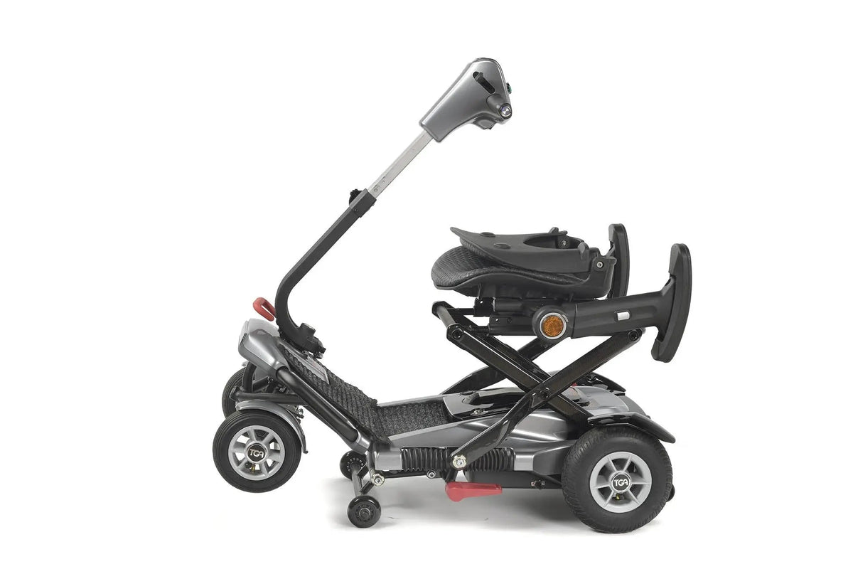 Guide-To-Buying-Folding-Mobility-Scooters Mobility World UK