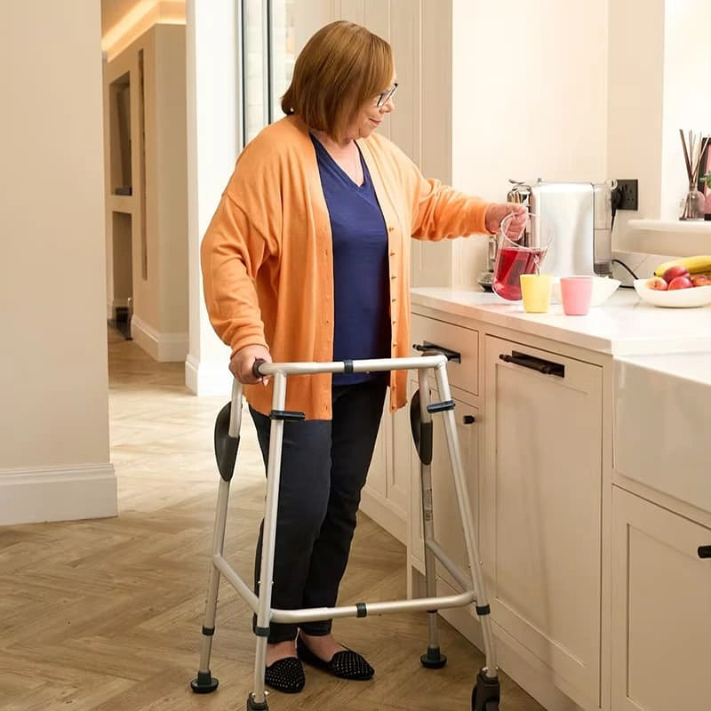 mobility-world-ltd-uk-NRS-healthcare-walk-safe-walking-frame_9
