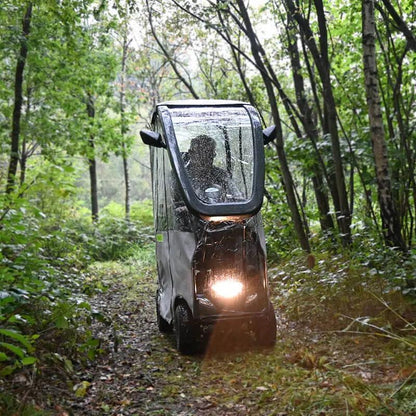 Mobility World Ltd UK - Alpine 8mph Road Mobility Scooter with Canopy in Rain