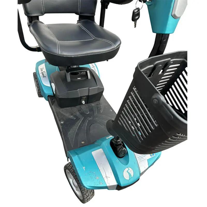 Mobility World Ltd UK - Approved Used Rascal Veo Sport Mobility Scooter 25 AH (Aquamarine)