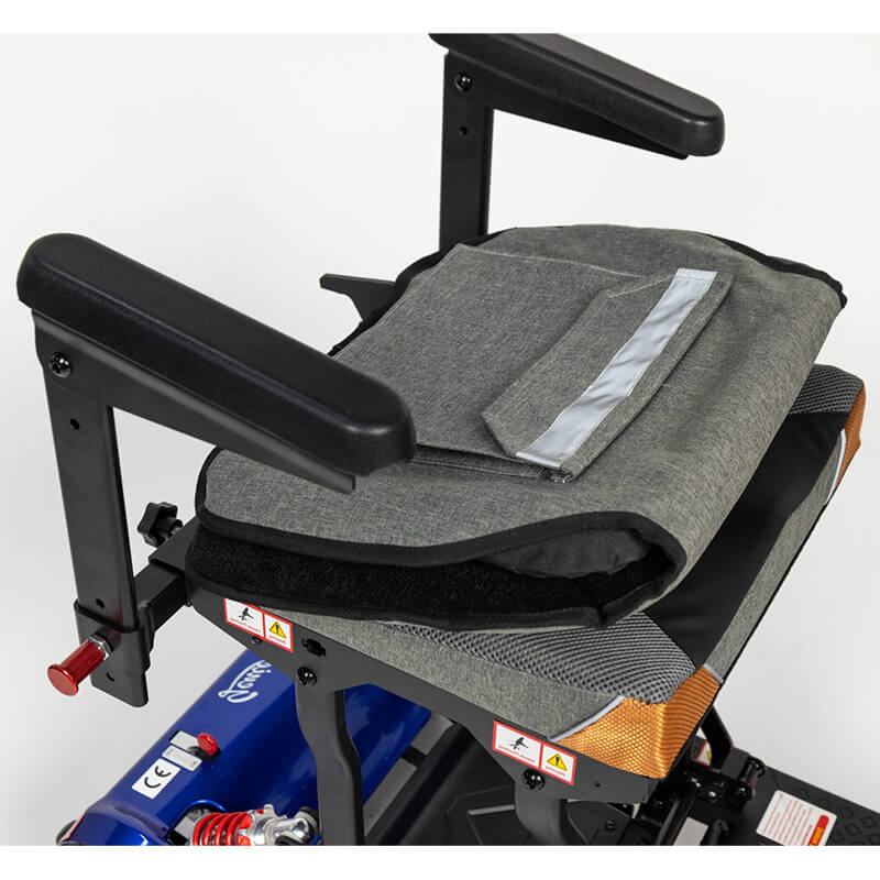 mobility_world-ltd-_uk_monarch_genie_lightweight_folding_mobililty_scooter
