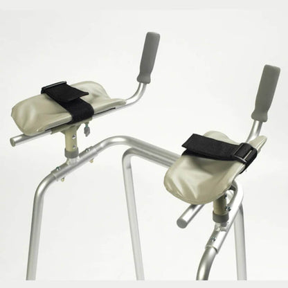 mobility_world_ltd_uk_drive_devilbiss_healthcare_walking_frame_domestic_wheeled_medium_with_forearm_platform
