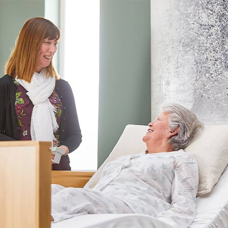 The Opera Enclosed 3ft Low Classic Profiling Bed With Cot Sides is perfect for those who need a little bit of extra help when it comes to getting in and out of bed. The bed can be lowered to just 22cm from the floor, greatly reducing the risk of impact injury from falls.