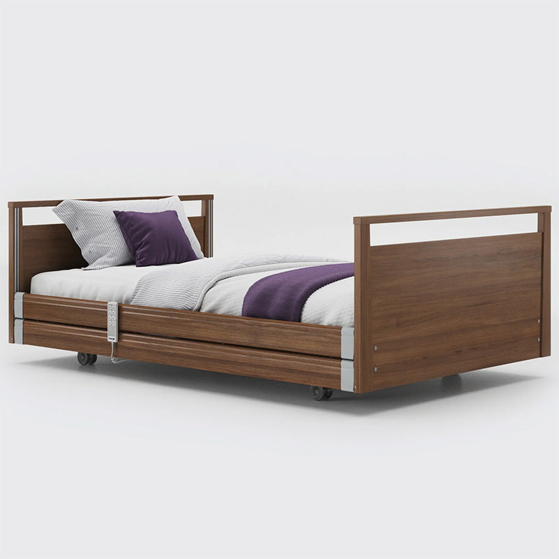 The Opera® Signature bed is height adjustable, making it suitable for both nursing care and ease of access. The bed's extensive height range allows it to be lowered close to the floor and raised up to a carer's waist level to make it easier to provide care.