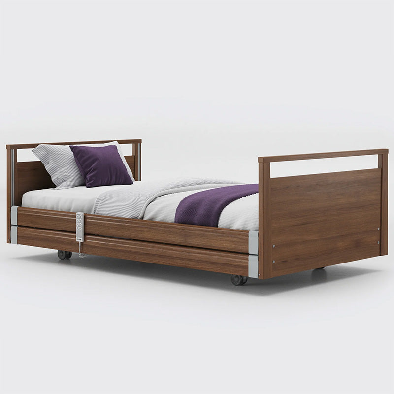 The Opera® Signature bed is height adjustable, making it suitable for both nursing care and ease of access. The bed's extensive height range allows it to be lowered close to the floor and raised up to a carer's waist level to make it easier to provide care.