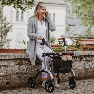 Mobility-World-Ltd-UK-Saljol-Carbon-Rollator-Walker-Lifestyle