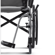 Load image into Gallery viewer, Mobillity-World-UK-Karma-Ergo-lite-2-Transit-Wheelchair-footrest-2