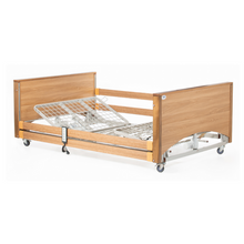 Load image into Gallery viewer, With a wide platform and a range that extends from 20cm to 80cm high, this bed is perfect for those who need a little extra room to move around. The 3-year warranty on the frame and 2 years on the motors and electrics make this bed a great investment for your home.