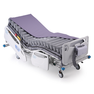 The Domus 4 is a pressure injury prevention mattress that is simple to use and provides maximum security. It features a weight setting function, CPR knob for quick deflation, heel relief for optimal protection, and a fasten the cap function that transforms the mattress into a stable surface for patient transport.