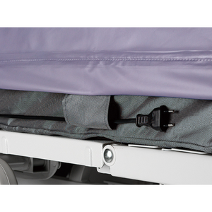 This mattress features flame retardant, abrasion resistant, cut-resistant, and puncture-resistant properties to ensure safety and durability. Additionally, the CPR Strap quickly deflates the mattress with single-handed operation, while the 8" air cells provide better immersion and enhanced pressure care performance.