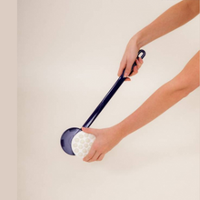 Load image into Gallery viewer, Apply cream and massage your skin at the same time with this long handled applicator