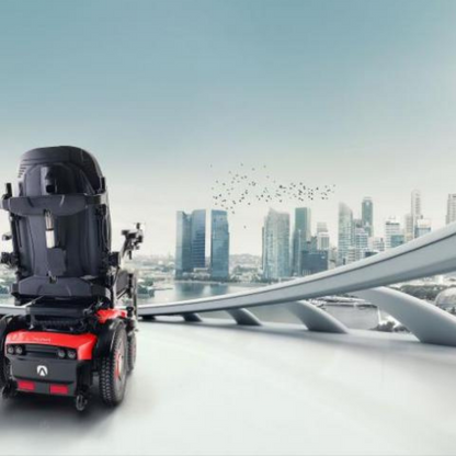 AVIVA RX20 Modulite is the perfect rear-wheel-drive powerchair for everyday mobility. Its compact base and tight turning radius make it ideal for small spaces. With a seat to floor height of only 435mm, it's perfect for positioning at tables or desks.