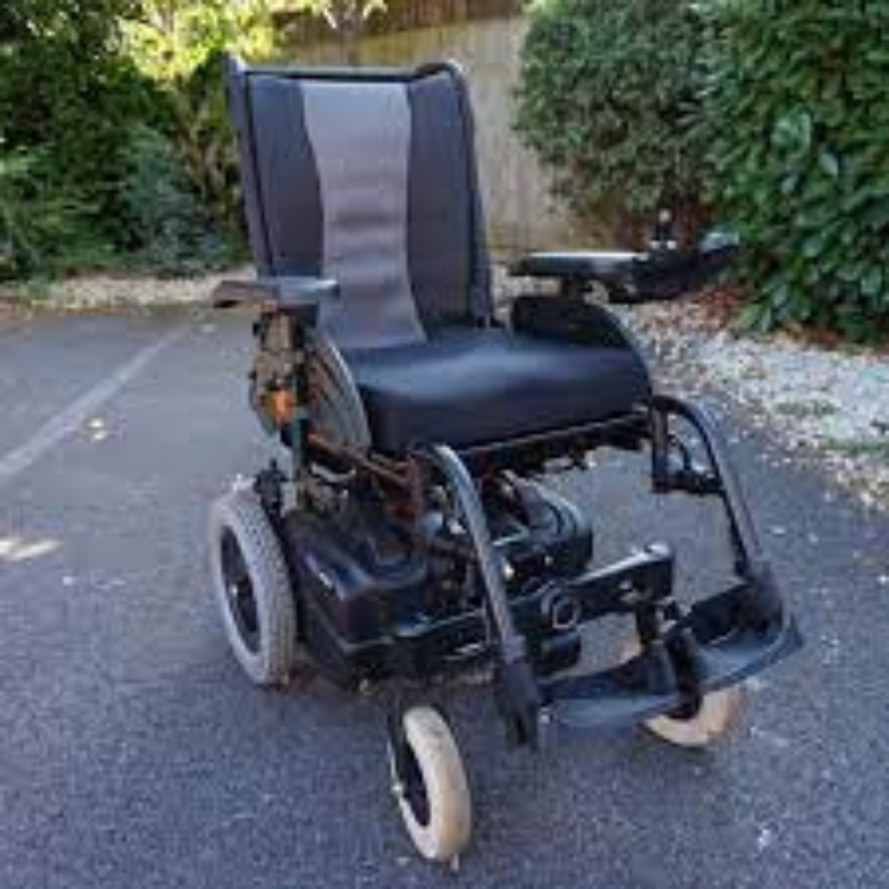 The Fox by Invacare is a powerchair that’s designed for users who want maximum independence. Its small and efficient build makes it perfect for travelling long distances, while its motors are powerful enough to make even the most challenging terrain comfortable to navigate.