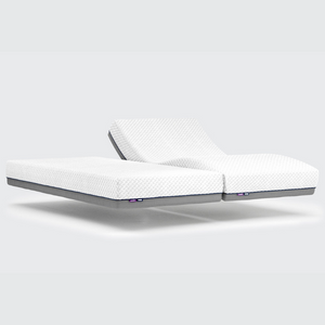 This layered foam mattress is constructed from a Visco/memory foam topper and a supportive, filler-free reflex foam base to provide pressure-relieving benefits.