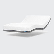 Load image into Gallery viewer, The Multi-layered mattress with high-density base support foam, visco foam and a natural latex topping foam.