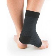 Load image into Gallery viewer, Neo G Airflow Ankle Support Small: 15 - 19 cm; Medium: 19 - 23 cm; Large: 23 - 28 cm; X-Large: 28 - 33 cm