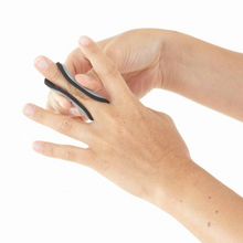 Load image into Gallery viewer, Neo G Easy Fit Finger Splint in 4 lengths