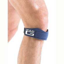 Load image into Gallery viewer, Neo G Patella Band help normalise patellar tracking and help reduce unwanted or excessive movement of the patella
