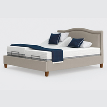 Load image into Gallery viewer, The Flyte Dual has a split/twin mattress platform allowing each side to be controlled independently. The bed is raised on legs for underbed clearance.