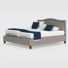 Load image into Gallery viewer, The Flyte Dual has a split/twin mattress platform allowing each side to be controlled independently. The bed is raised on legs for underbed clearance.