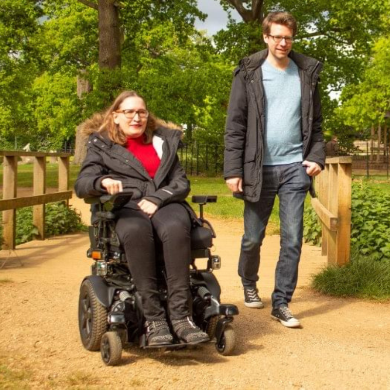 Juvo B5/B6 mid-wheel drive power chair offers incomparable driving characteristics for all fields of application. The single-wheel suspension and torsion drive system form the basis for this intuitive drive type gives explicit maneuverability and sturdiness when used.