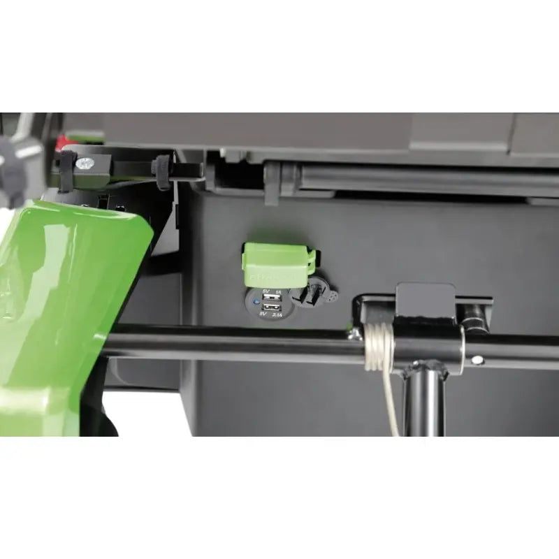 External power supply External power supply receptacles are a new feature on the Juvo B4: 12 V, 24 V and a USB charging receptacle with two inputs. This means you can charge your mobile phone when you’re out and about.