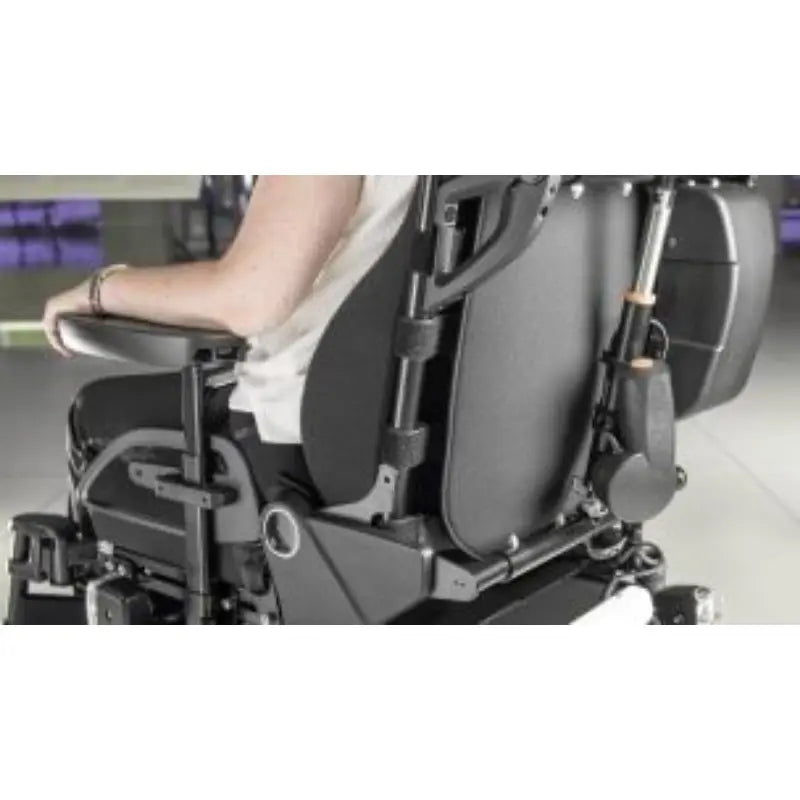 Variably adjustable seat (VAS) The new VAS (variably adjustable seat) can be adjusted down to the centimetre. It comes with an adjustable padded back support and a flat seat cushion as standard equipment. The Ergo Joint back support angle adjustment is almost entirely free from uncomfortable shear forces