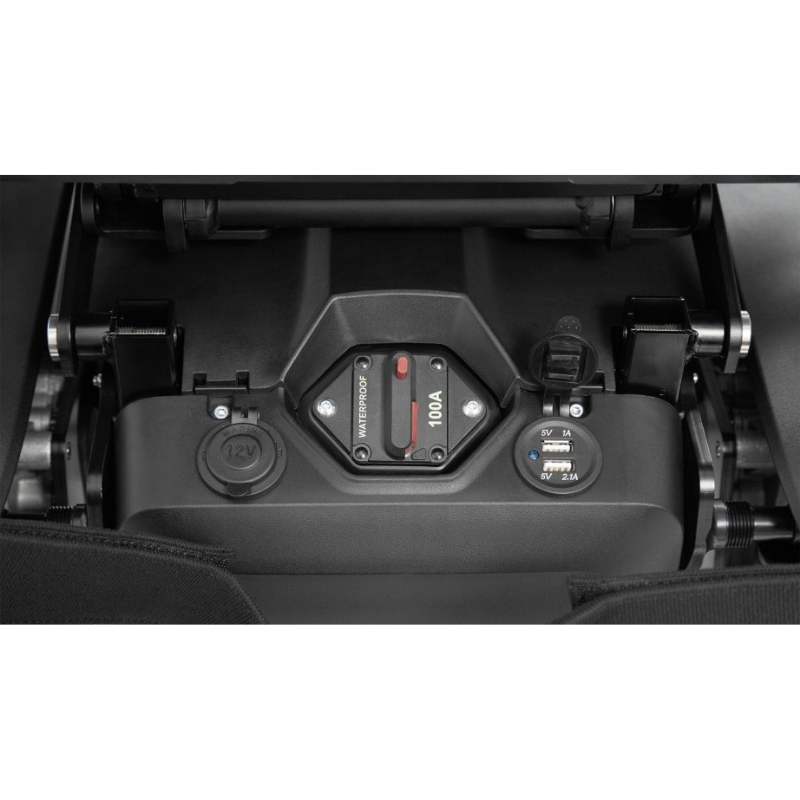 Particularly suitable for users who frequently turn off their wheelchair – for example on board an airplane. The circuit breaker is easily accessible on the front of every Juvo wheelchair. Optional power supplies (USB and/or 12/24 V outlets) ensure that power is always available for your mobile devices.