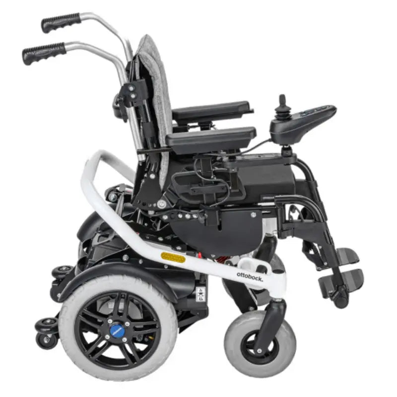 Welcome to the world of the Skippi, the perfect rear-wheel-drive powerchair for active kids! This fun and colorful chair is compact yet still retains large-size drive wheels and castors, so kids can explore their environment with the push of a joystick.