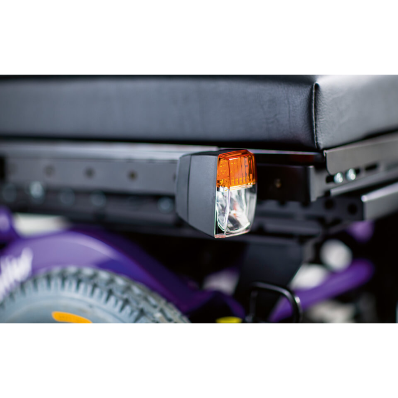With its exceptional off-road capability, you'll be able to explore even the most rugged terrain. And thanks to its comfortable folding backrest and low-pressure tyres, this model provides a smooth, relaxing ride. The splash resistant design means that you don't have to worry about getting wet