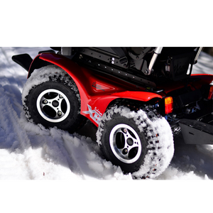 The Extreme X8 has an exceptionally smooth, jolt-free ride delivering unparalleled comfort. This is due to the suspension that keeps all four driving wheels on the ground and smooths the impact of small bumps and changes in the elevation of the terrain. 