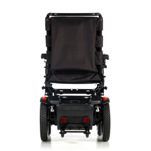 The QUICKIE Q100R is an innovative powerchair that combines precision engineering with a compact design. Using SMART base technology, the Q100R has a small footprint and a tiny turning circle, making it perfect for navigating tight spaces.