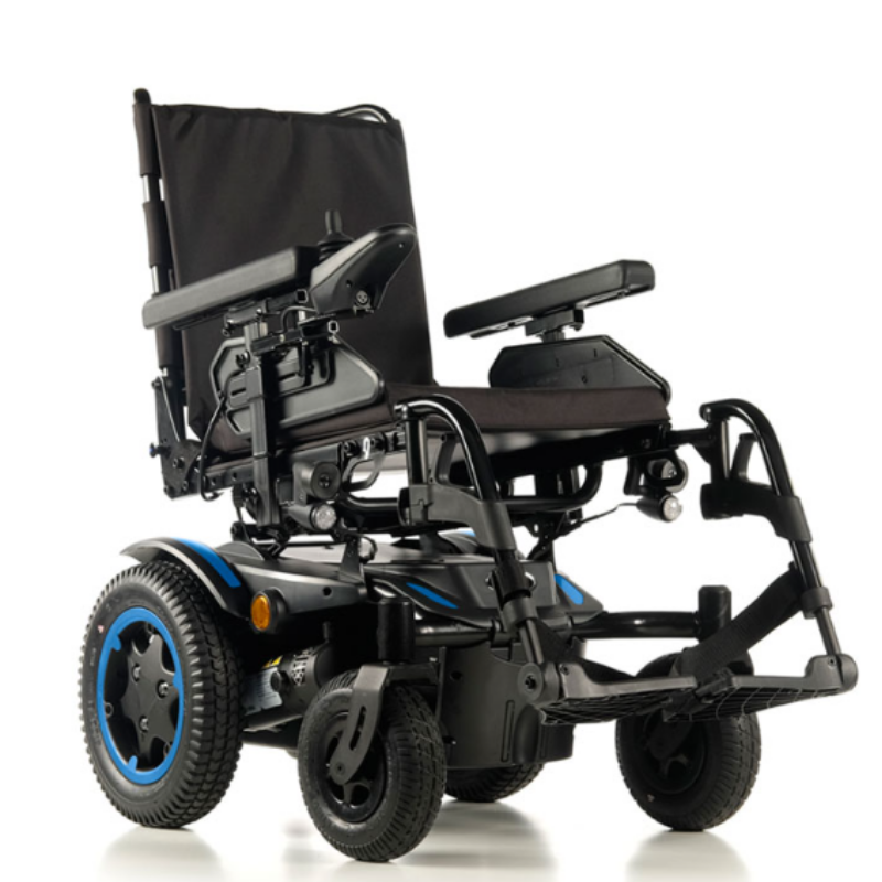 This entry-level powerchair is precision-measured to fit in short spaces without compromising on traction or stability. It also has the ability to climb kerbs up to 100 mm (4