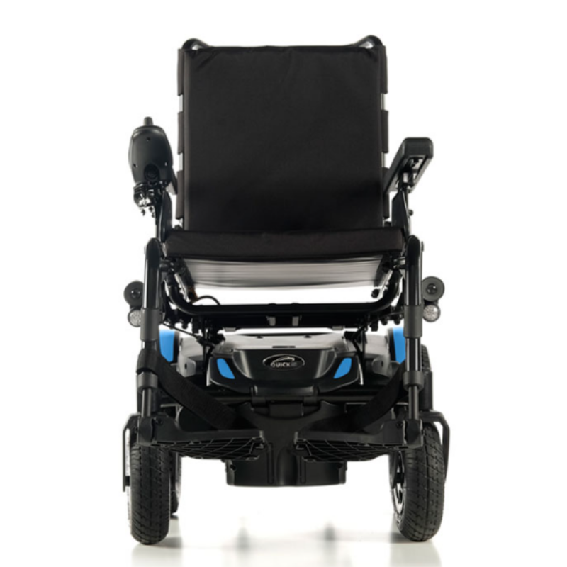 This entry-level powerchair is precision-measured to fit in short spaces without compromising on traction or stability. It also has the ability to climb kerbs up to 100 mm (4"), making it a great choice for those who need a little extra help getting around.