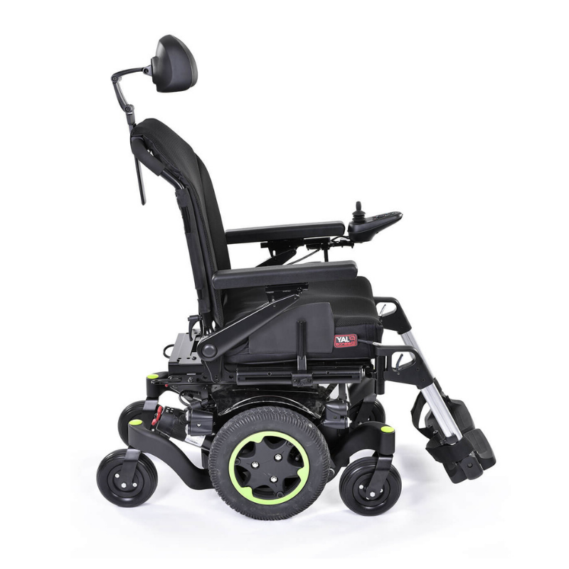 The Quickie Q300 M Mini is the original ultra-compact powerchair that has been packed full of more ‘big powerchair’ performance than ever before. With a width of just 520 mm, the all-new Q300-M Mini is the narrowest TRUE mid-wheel drive powerchair on the market.