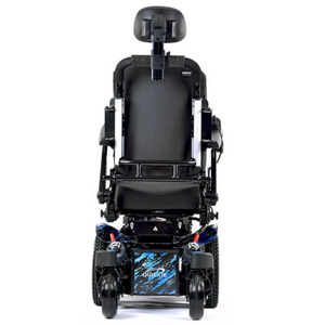 The Quickie Q300 M Mini is the original ultra-compact powerchair that has been packed full of more ‘big powerchair’ performance than ever before. With a width of just 520 mm, the all-new Q300-M Mini is the narrowest TRUE mid-wheel drive powerchair on the market.
