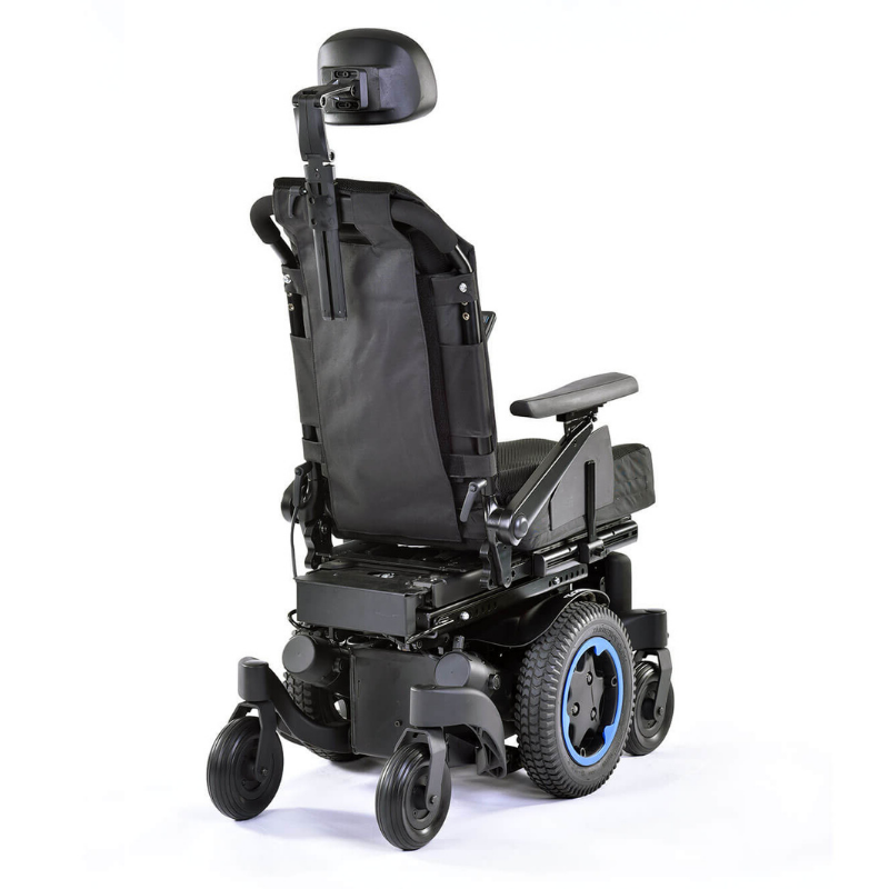 The Quickie Q300 M Mini is the original ultra-compact powerchair that has been packed full of more ‘big powerchair’ performance than ever before. With a width of just 520 mm, the all-new Q300-M Mini is the narrowest TRUE mid-wheel drive powerchair on the market.