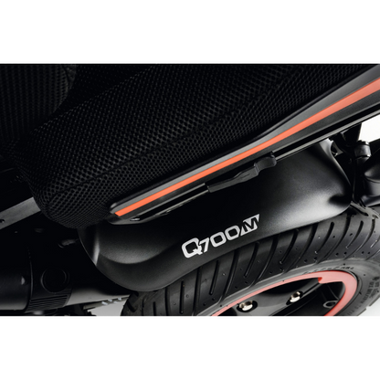 With the independent movement of all six wheels, this wheelchair can easily navigate obstacles and inclines. Powered by ultra-reliable motors and a choice of 60 or 80 Ah batteries, the Q700 M Ergo is built to last.