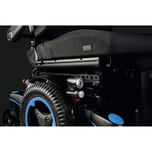 Load image into Gallery viewer, With 4-pole motors and a choice of 60 or 80 Ah batteries, this model is designed to give you the freedom to travel wherever you want. The optional Gyro-Tracking System ensures a smooth, stable ride, making it ideal for those with limited mobility.